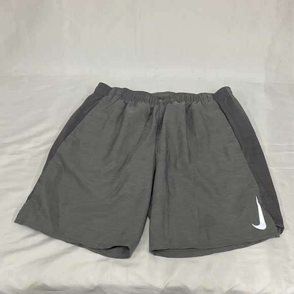 EUC Mens Nike shorts - Picture 1 of 5